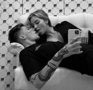 hot seeking arrangements